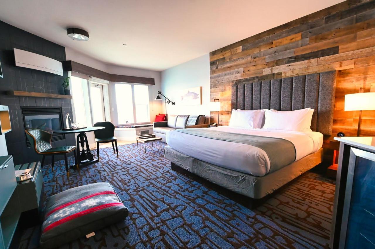 Cannery Pier Hotel&Spa Astoria Buitenkant foto