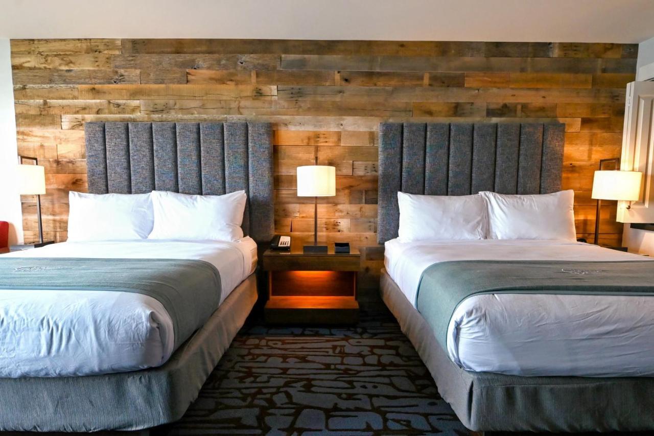 Cannery Pier Hotel&Spa Astoria Buitenkant foto
