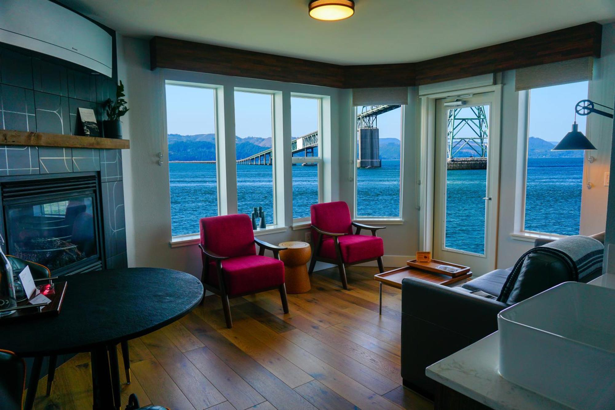 Cannery Pier Hotel&Spa Astoria Kamer foto